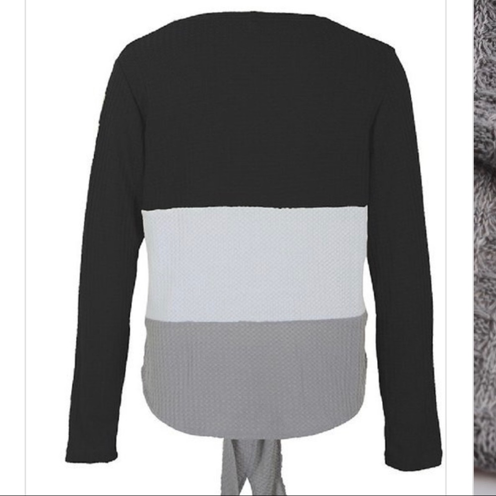 ✨LAST ONE!✨Waffle knit color block top - Picture 5 of 6